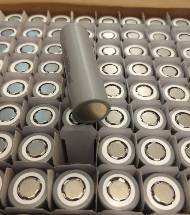 BAK N18650CH 2600 mah - Descarga: 7.8 Amps